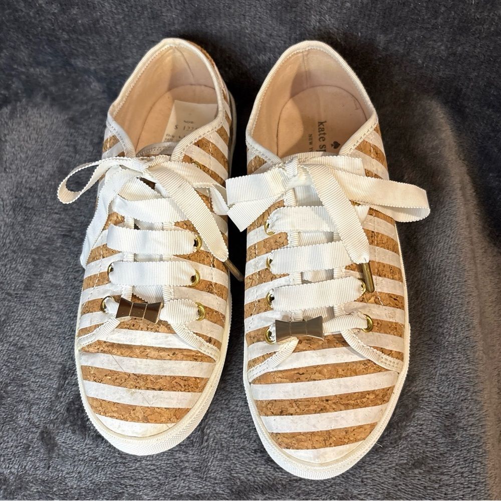 Kate Spade Beige and White Striped Sneakers Sz 6.5 pre-owned - Picture 2 of 12